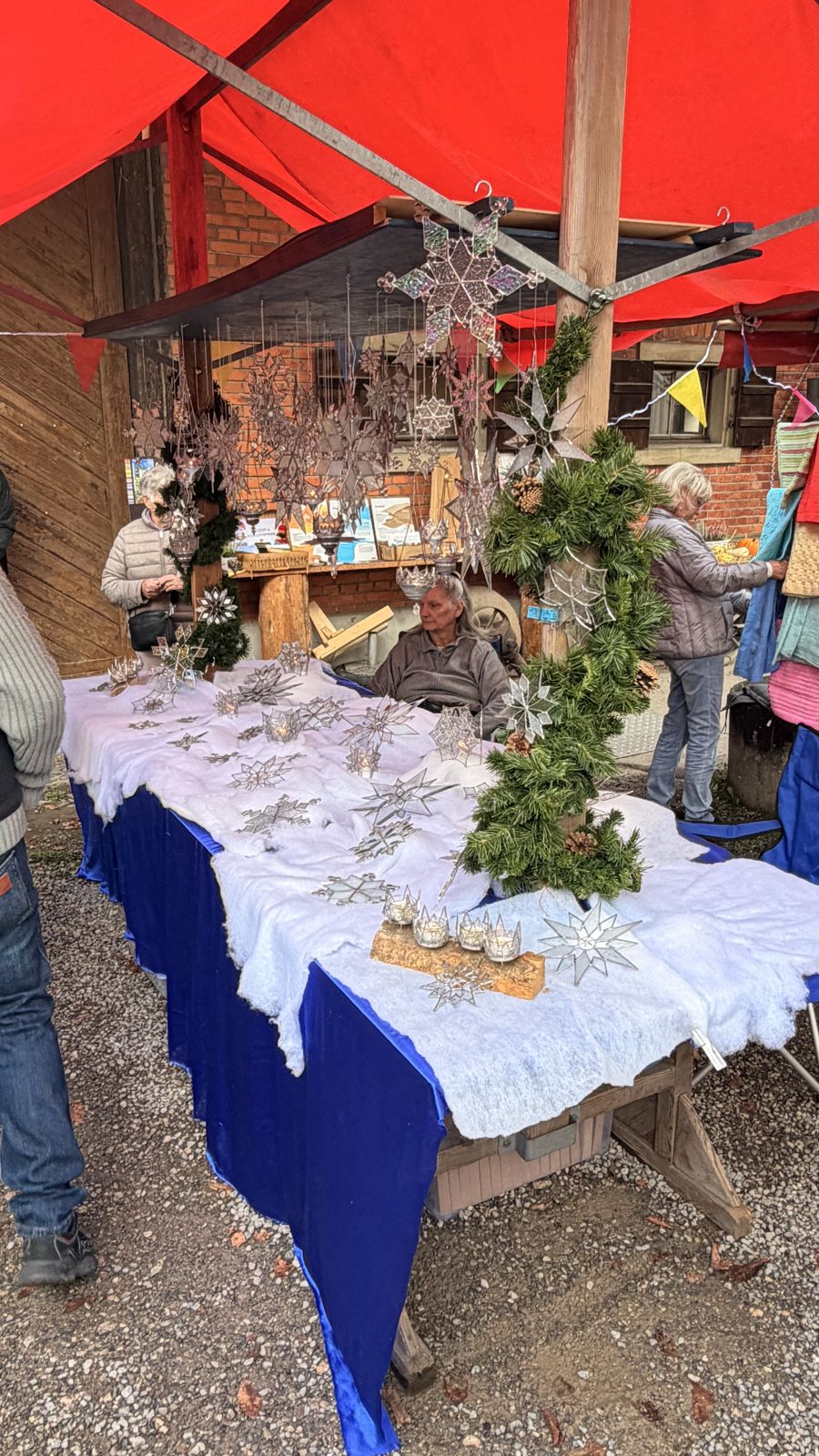Herbschtmärt 2026 rund ums Melihus: Sterne und Adventsdeko